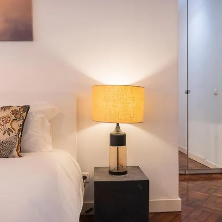 Principe Real Concept By Lovelystay Apartman Lisboa