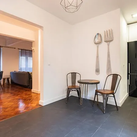 Principe Real Concept By Lovelystay Apartman Lisboa