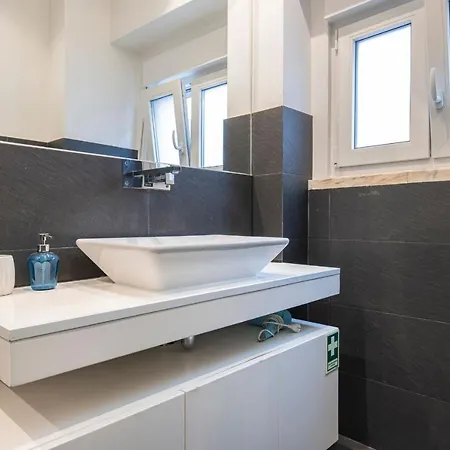 Principe Real Concept By Lovelystay * Lisboa