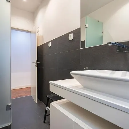 Апартаменты Principe Real Concept By Lovelystay Лиссабон