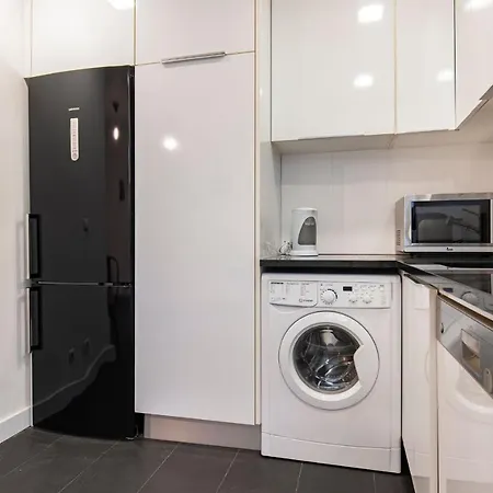 Principe Real Concept By Lovelystay Apartment